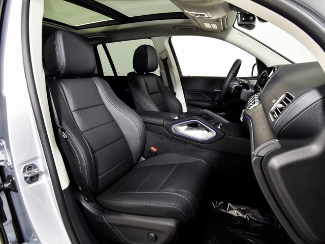 2026 Mercedes Benz GLS 450 4MATIC photo 29