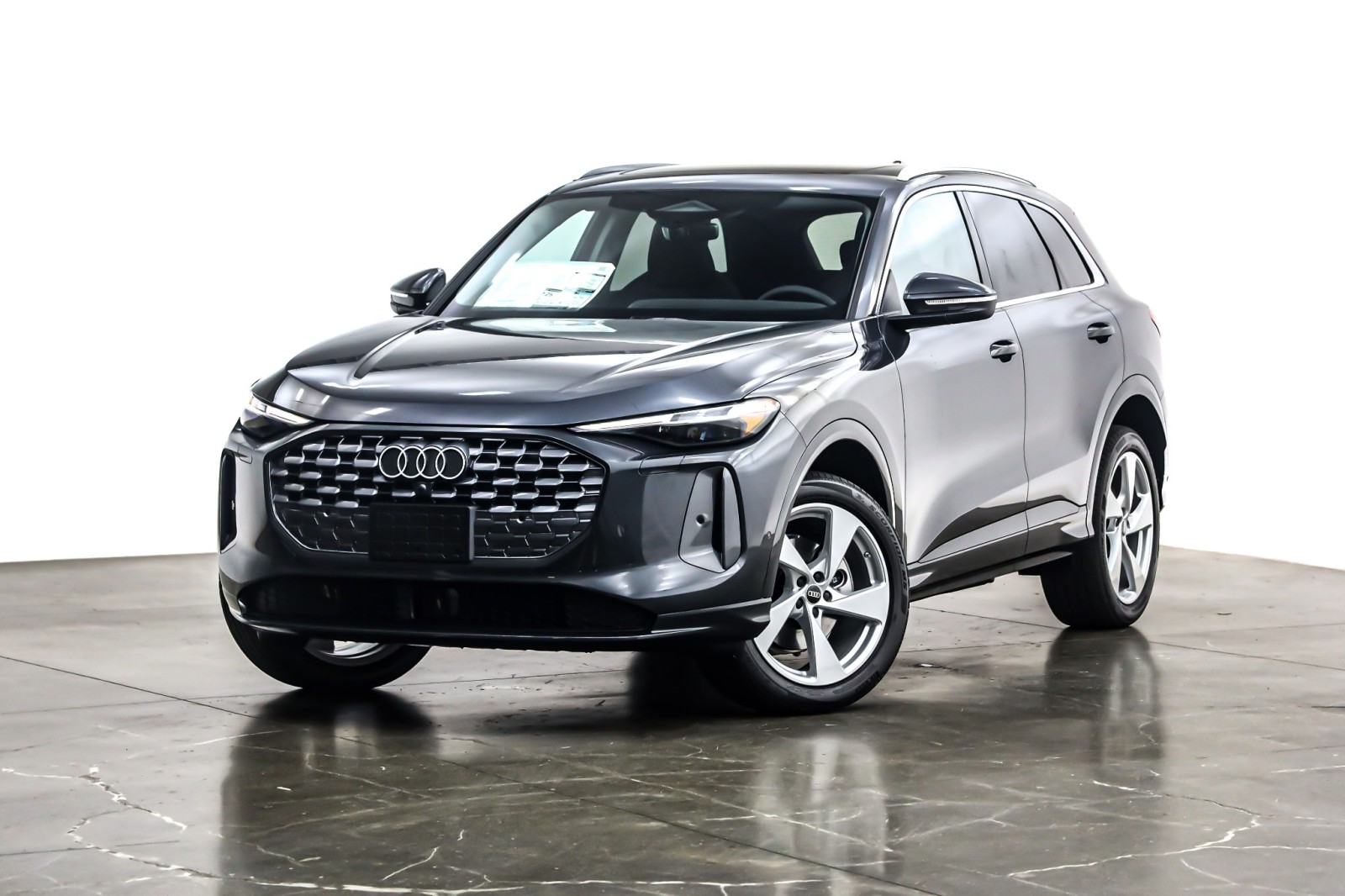 2025 Audi New Q5 Premium Plus's photo