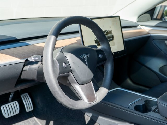 2023 Tesla Model 3 Performance photo 4