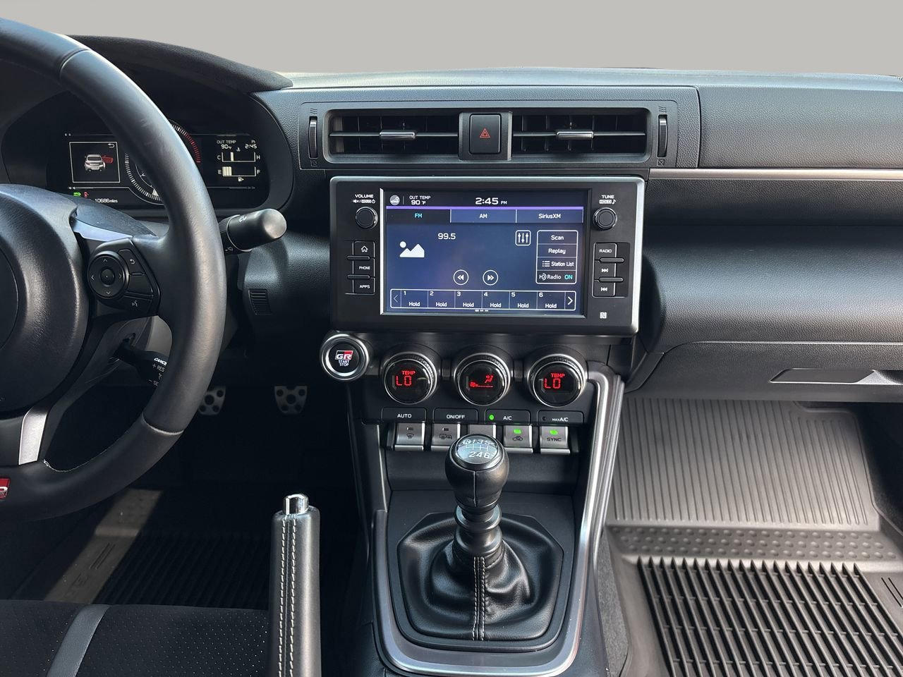 2023 Toyota GR86 Premium photo 13
