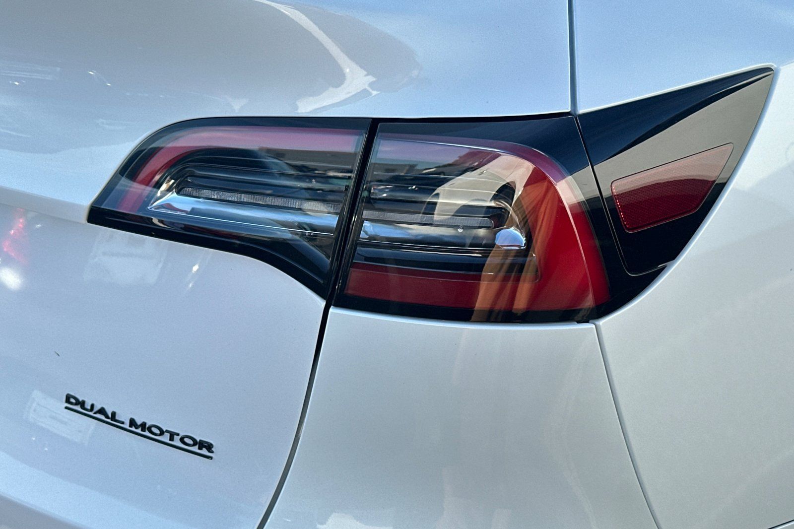 2022 Tesla Model Y Long Range photo 11