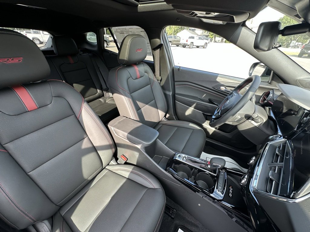2025 Chevrolet Trax photo 10