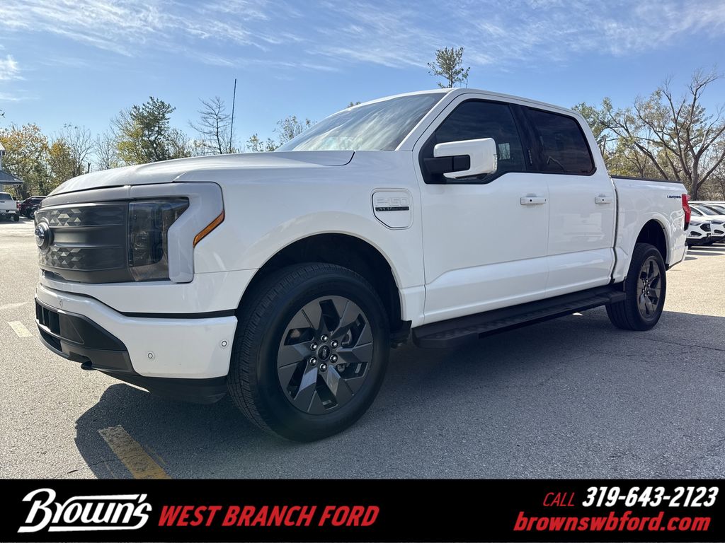 2022 Ford F-150 Lightning Lariat's photo
