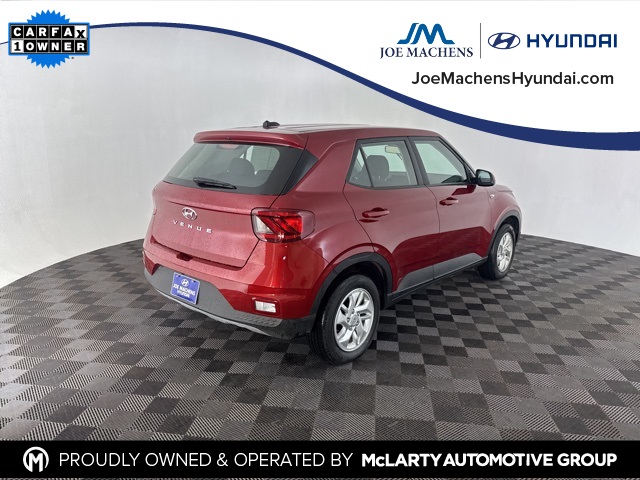 2024 Hyundai Venue SE photo 3