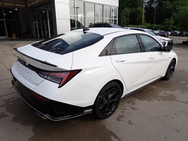2025 Hyundai Elantra N Line photo 2