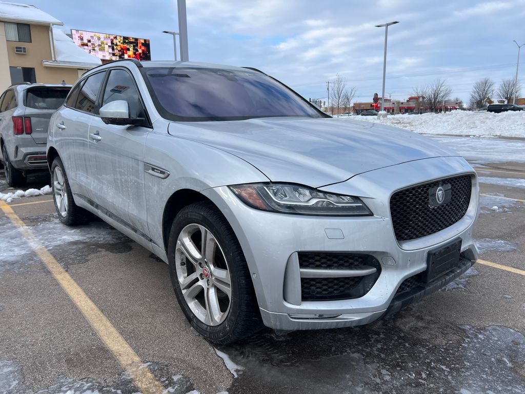 2017 Jaguar F-Pace R-Sport