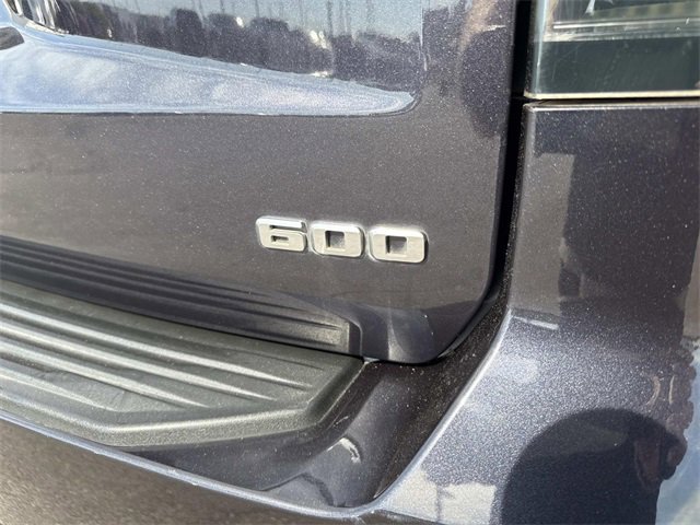 2022 Cadillac Escalade ESV Sport photo 3