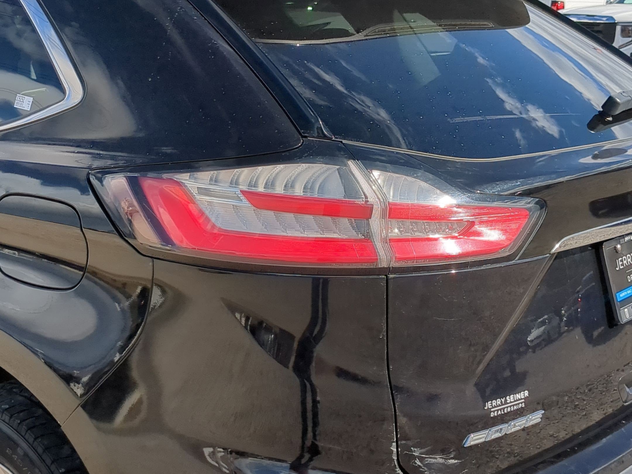 2019 Ford Edge SEL photo 11