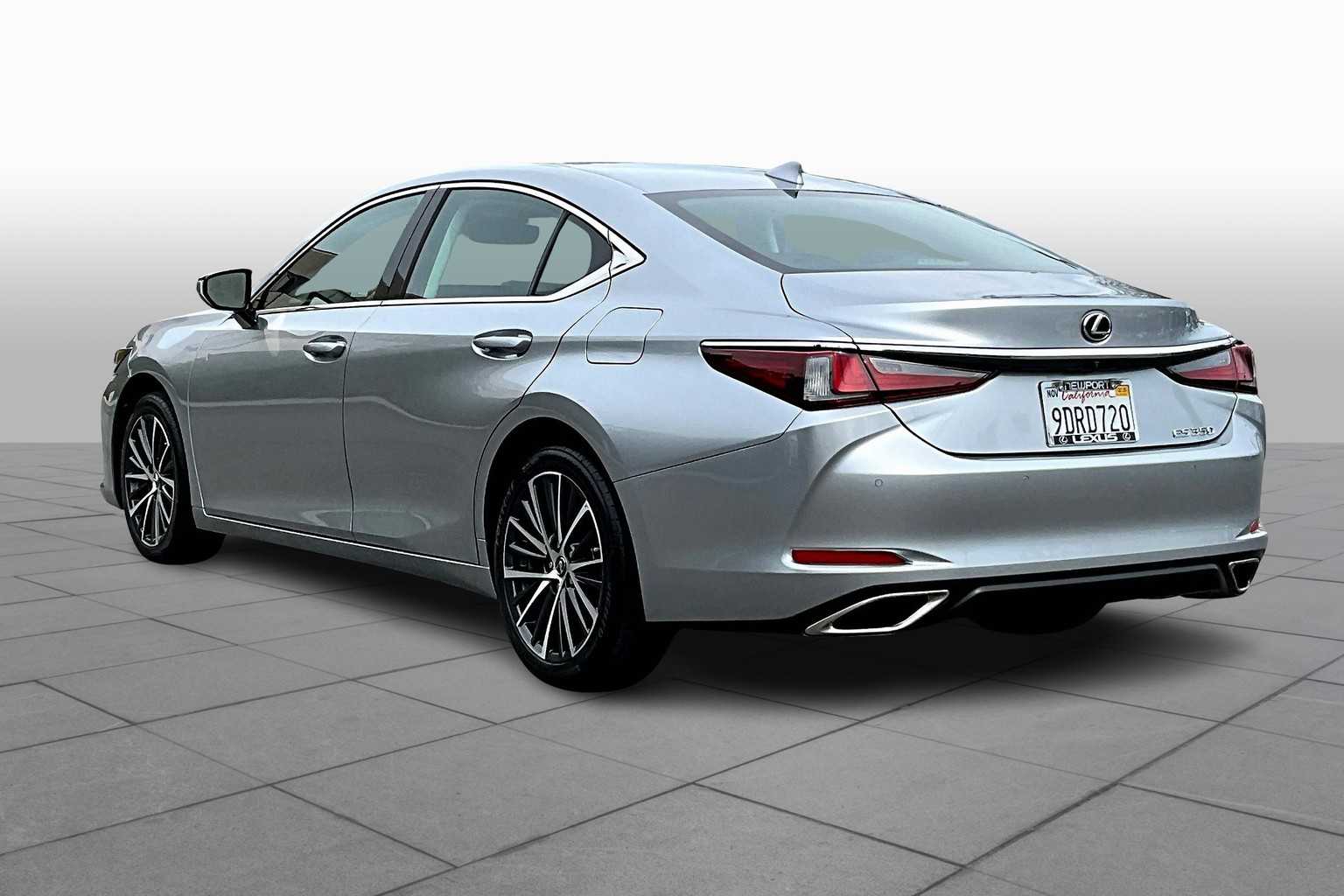 2023 Lexus ES 350 photo 10