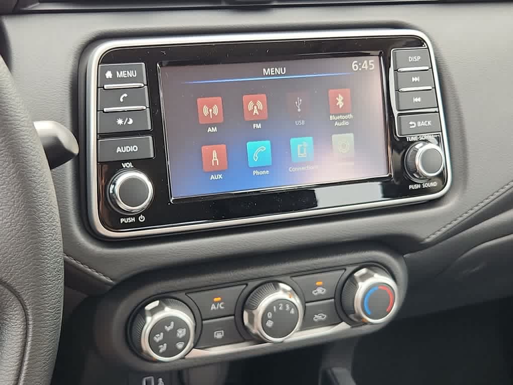 2025 Nissan Versa S photo 13