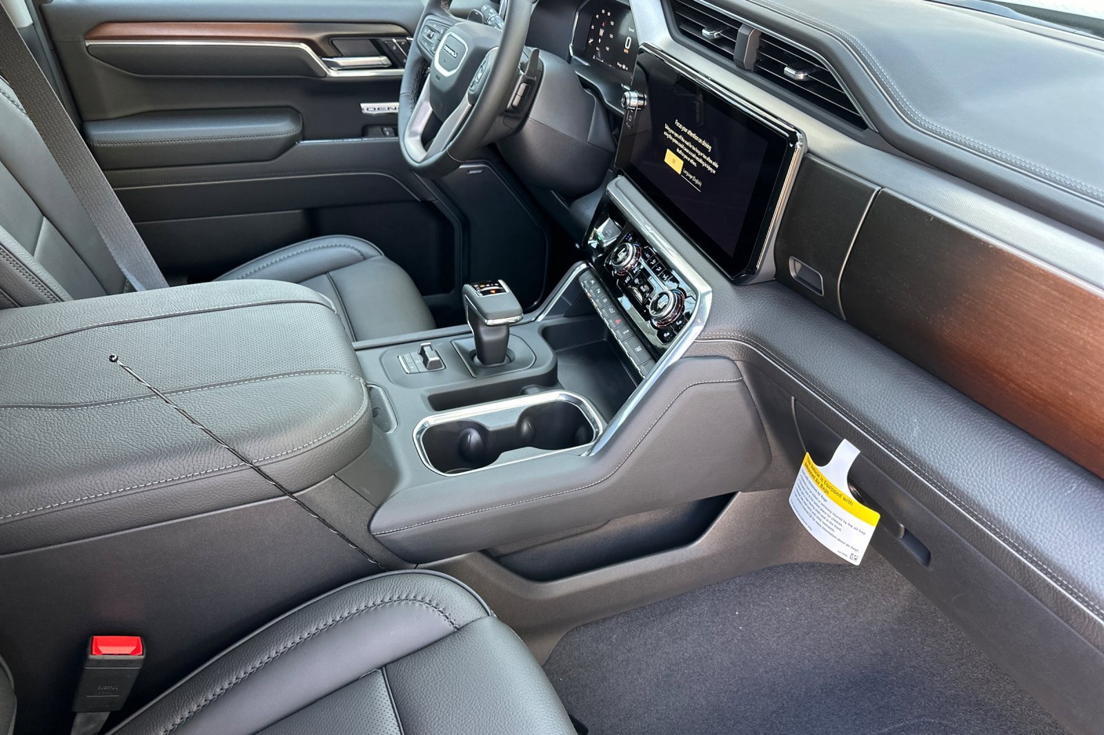 2026 Gmc Sierra 1500 Denali photo 14