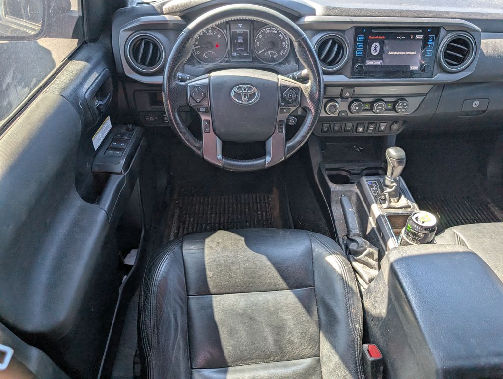 2019 Toyota Tacoma TRD Off-Road photo 4