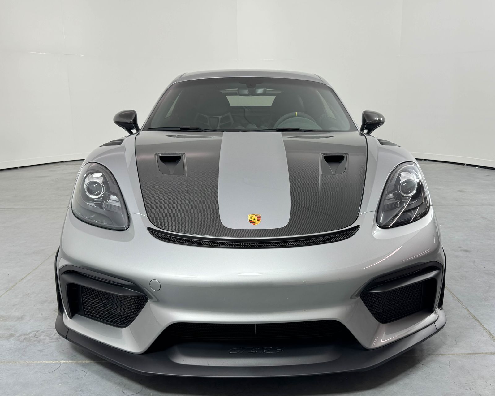 2024 Porsche Cayman GT4 RS photo 2