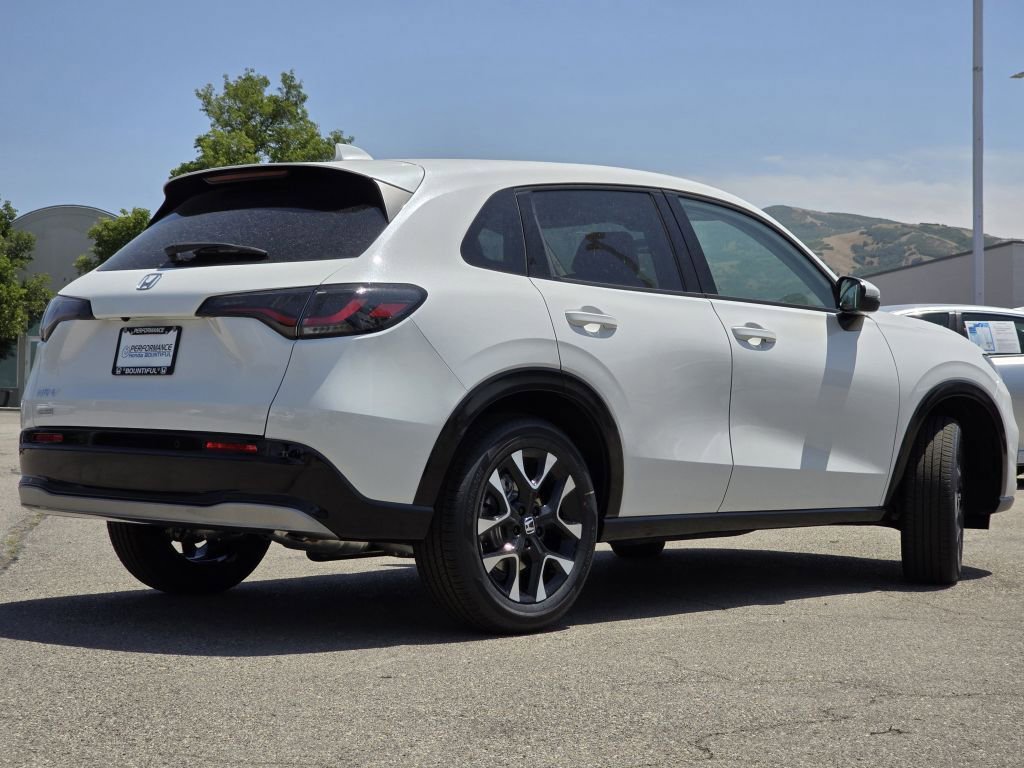 2026 Honda HR-V EX-L photo 10