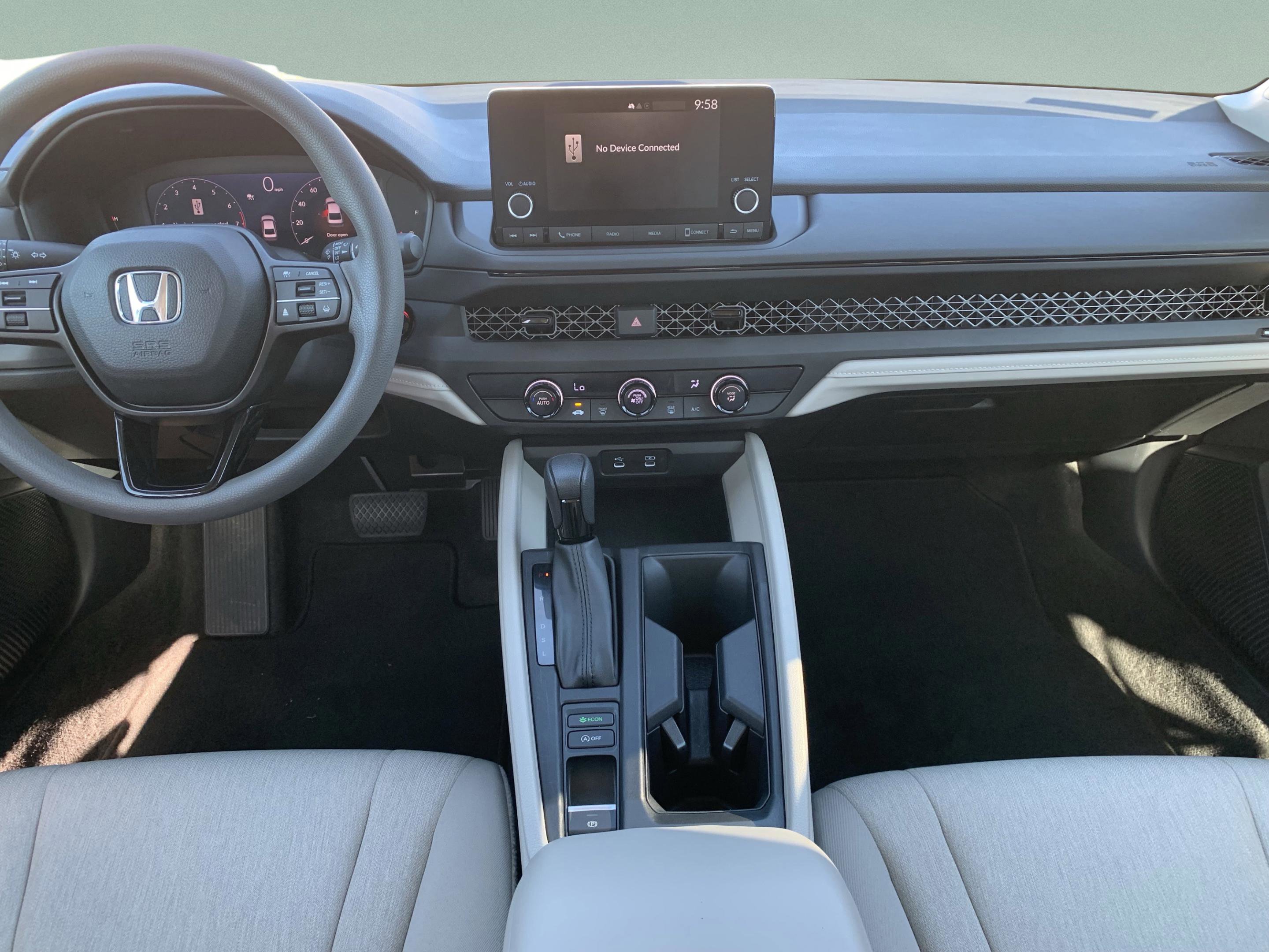 2023 Honda Accord LX photo 17