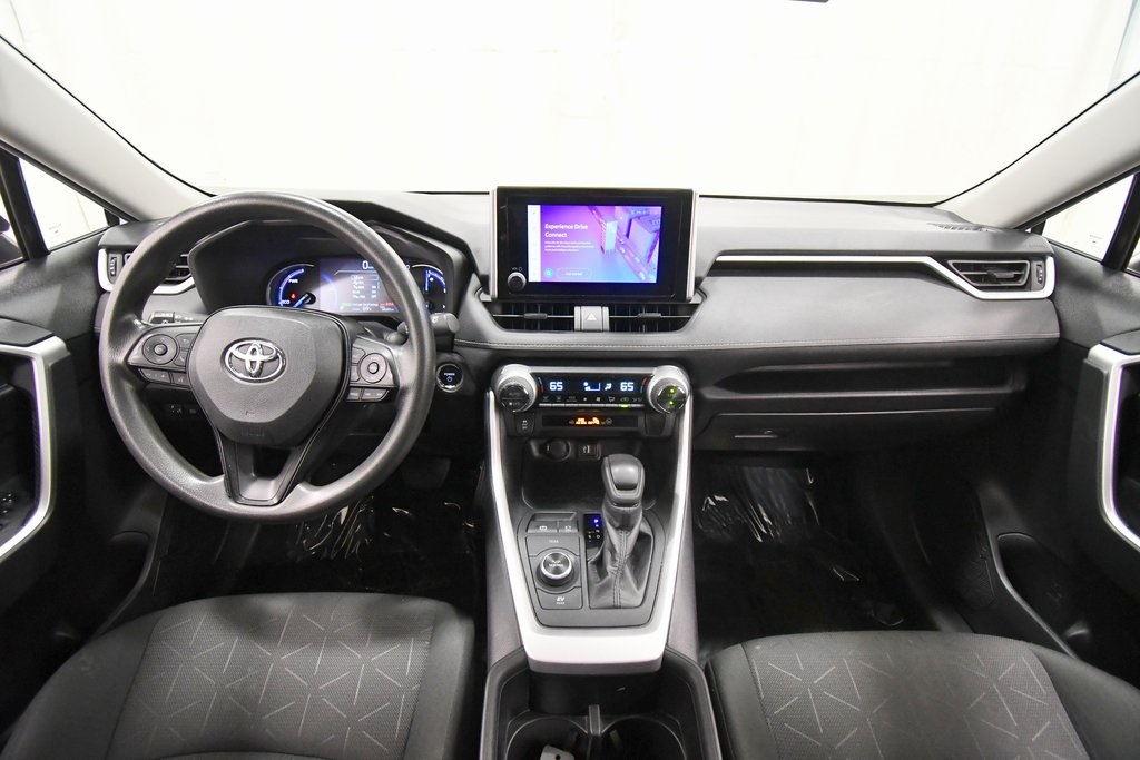 2024 Toyota RAV4 Hybrid XLE photo 3