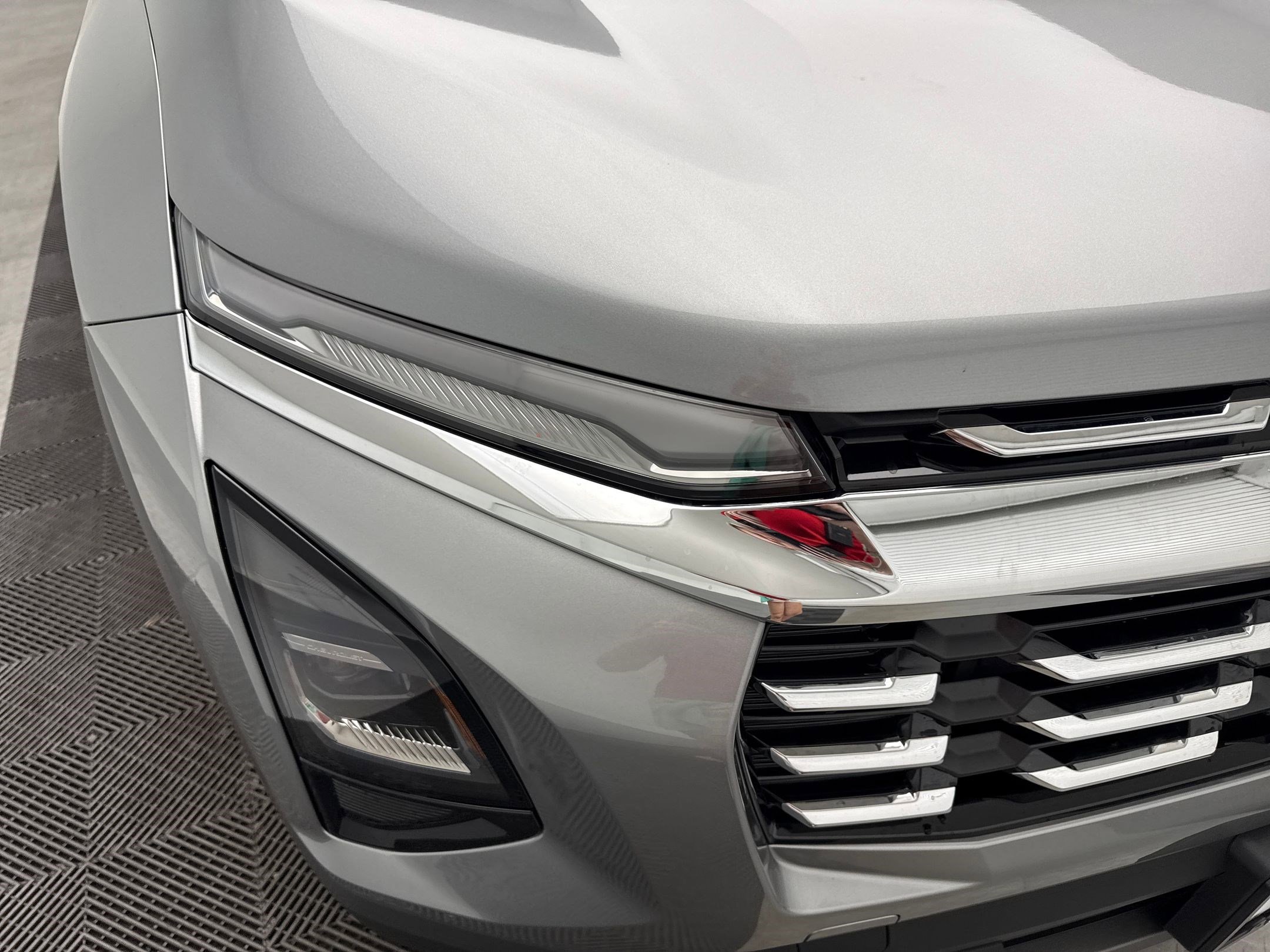 2026 Chevrolet Equinox LT photo 9