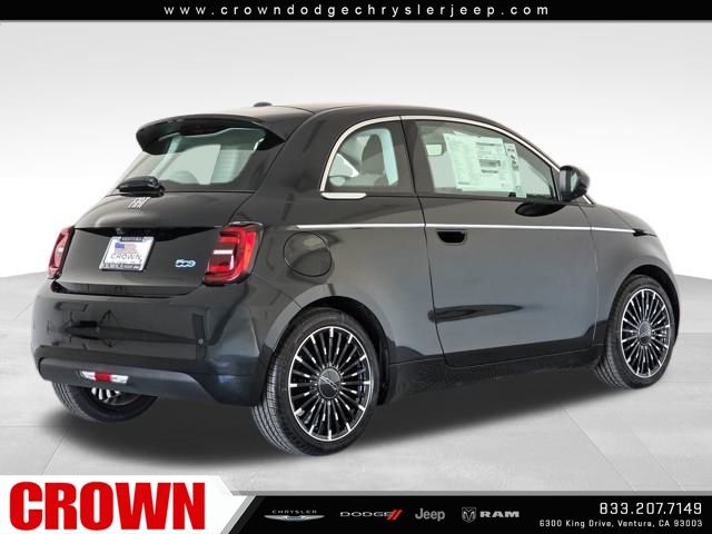 2025 Fiat 500e La Prima photo 5