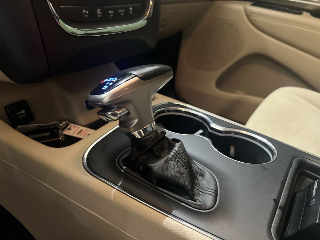 2018 Dodge Durango SXT photo 46