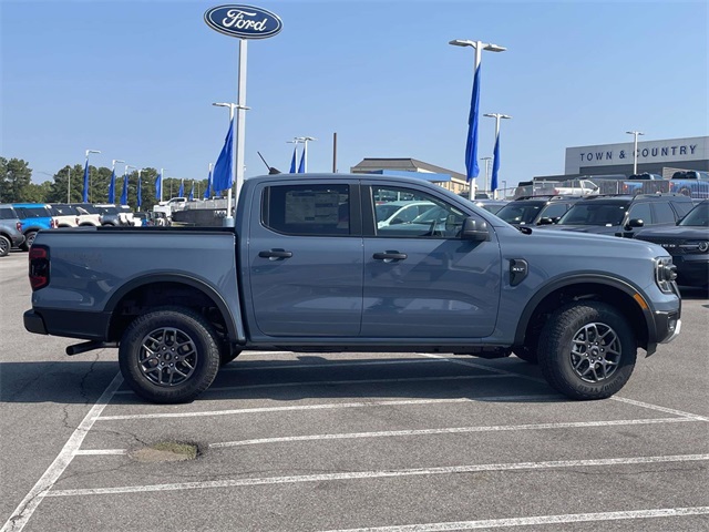 2025 Ford Ranger XLT photo 2