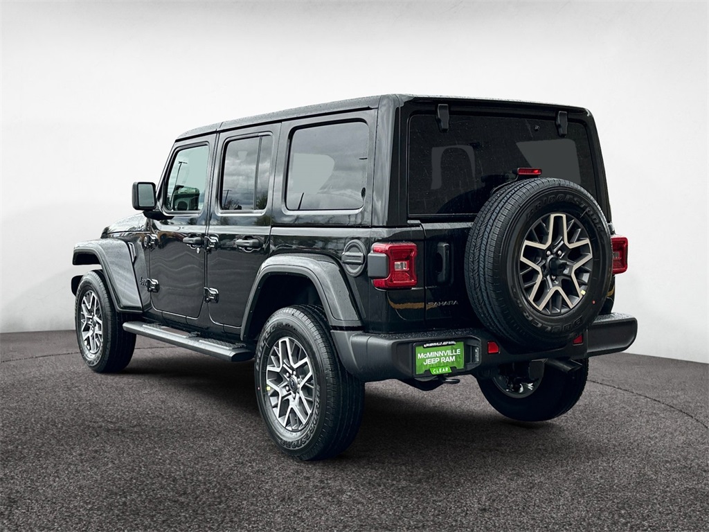 2025 Jeep Wrangler Sahara photo 4
