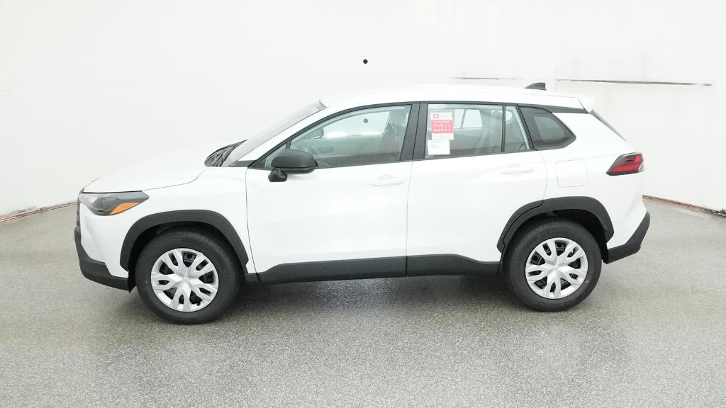 2026 Toyota Corolla Cross L photo 9