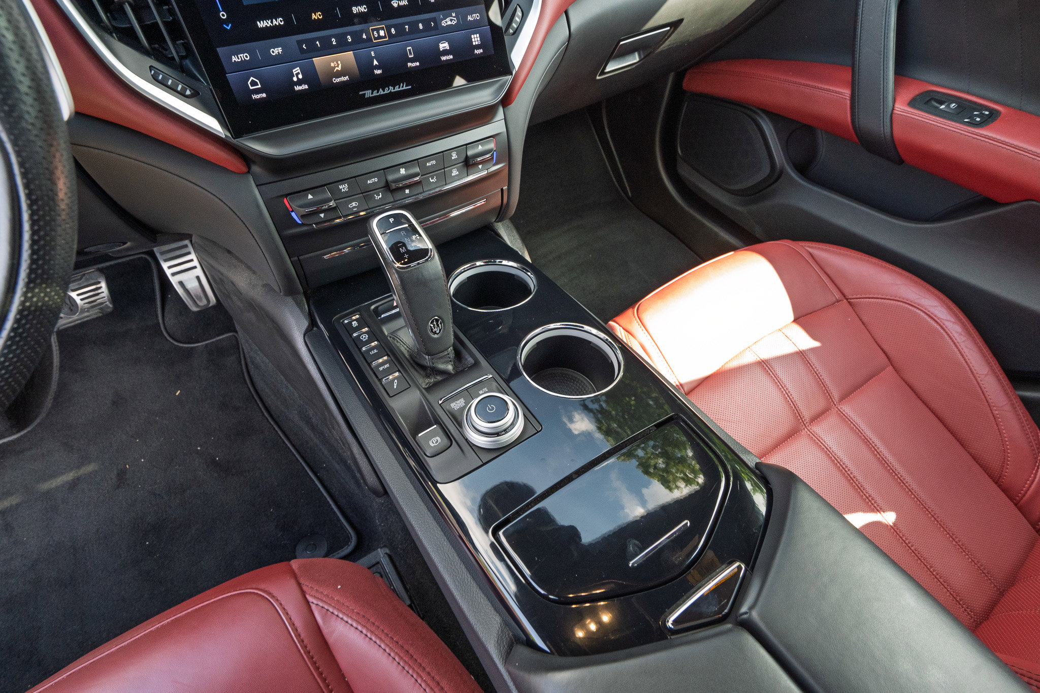 2022 Maserati Ghibli Modena Q4 photo 29