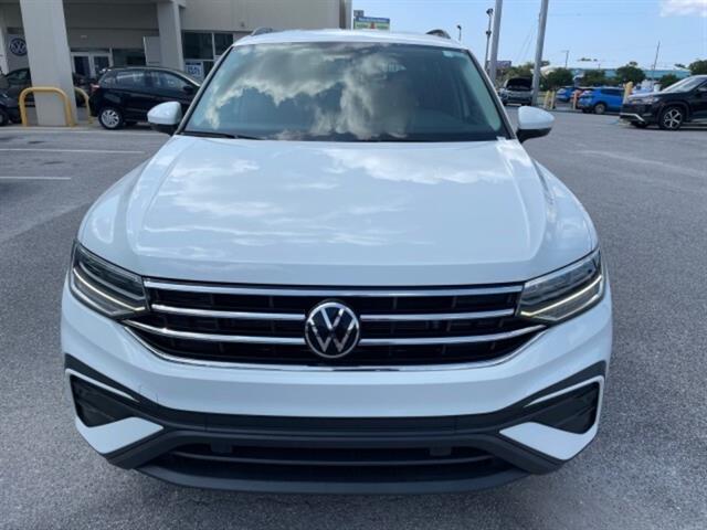 2022 Volkswagen Tiguan S photo 2