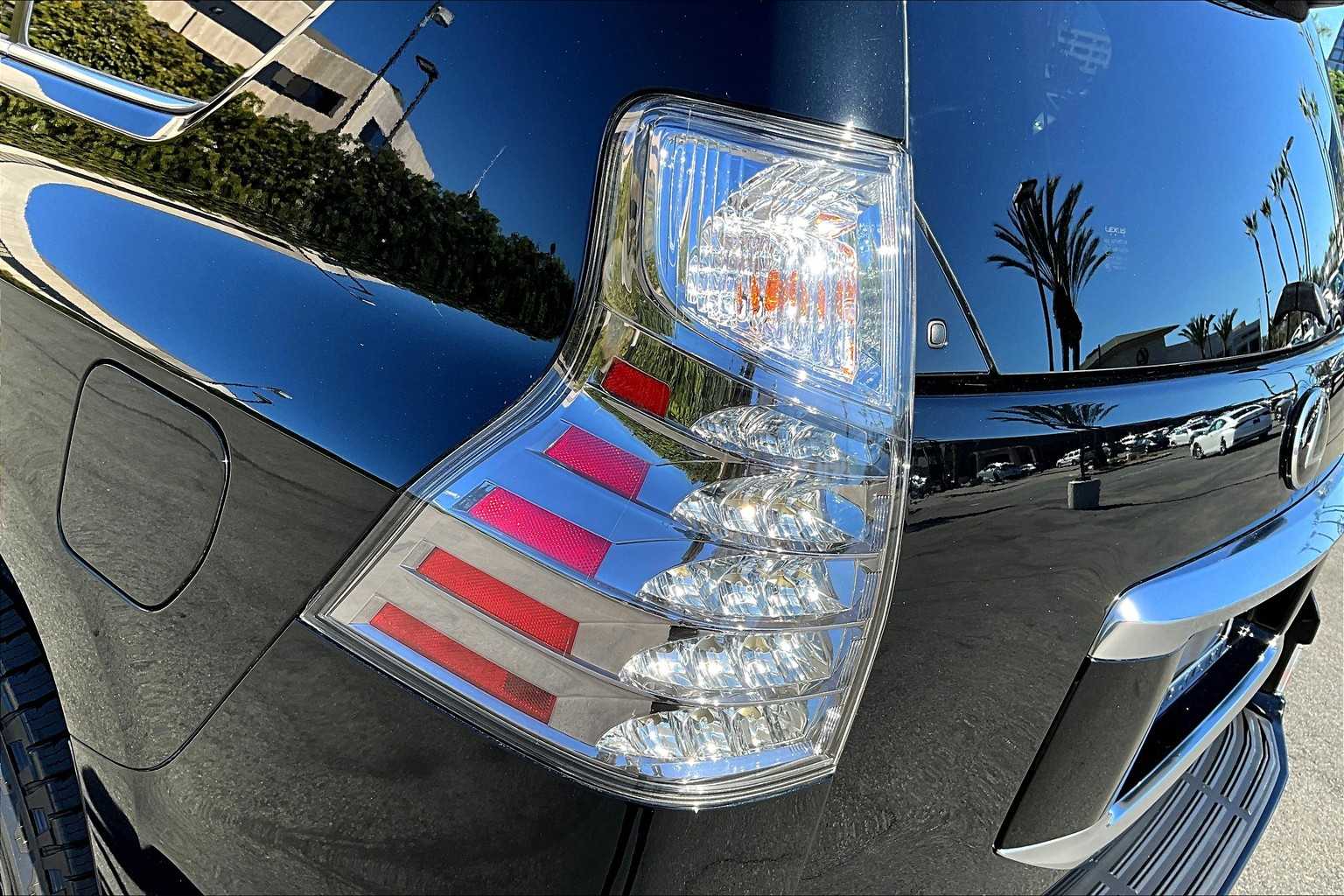 2022 Lexus GX 460 Premium photo 25