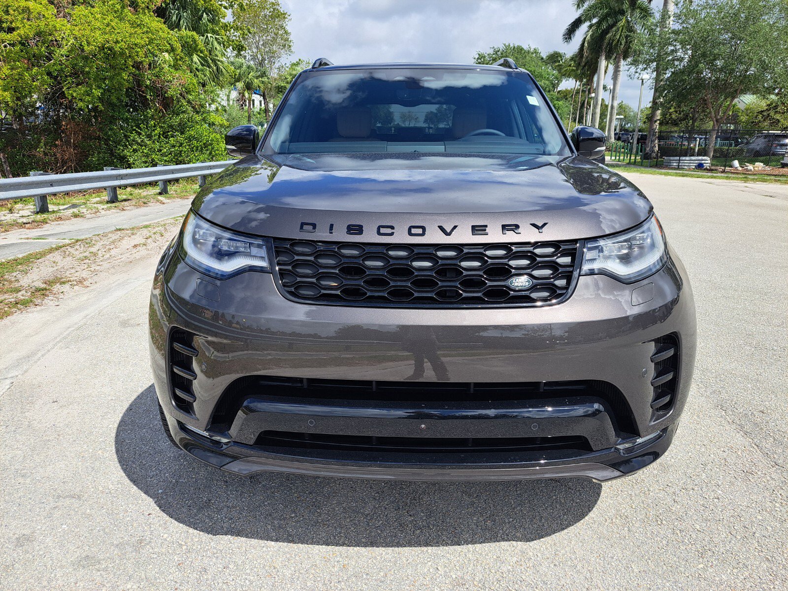 2025 Land Rover Discovery SE photo 6