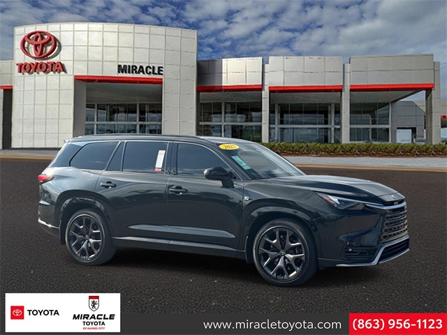 2025 Lexus TX Hybrid F Sport Premium's photo