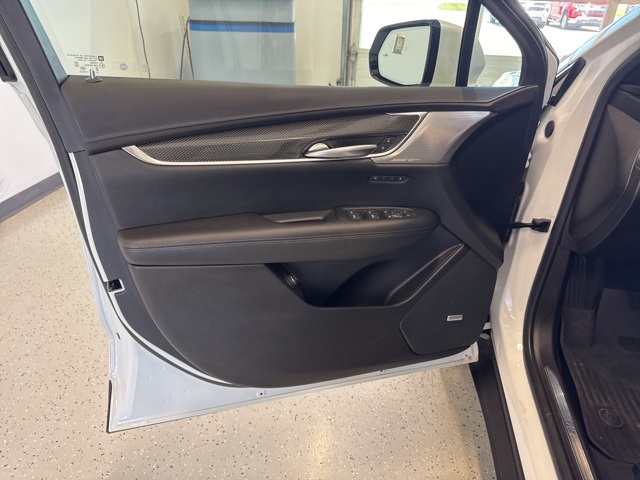 2023 Cadillac XT5 Sport photo 40