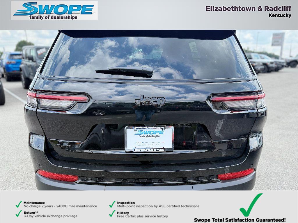 2025 Jeep Grand Cherokee Altitude X photo 2