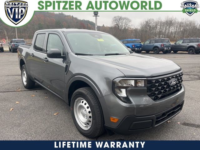 2025 Ford Maverick XL's photo