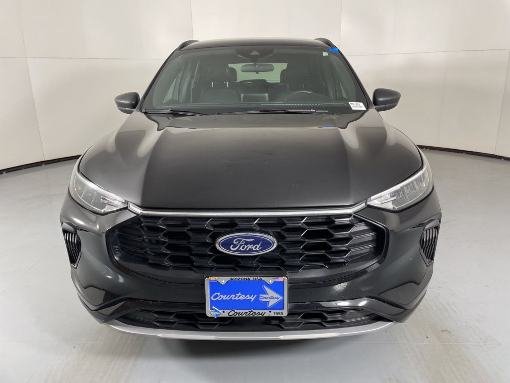 2024 Ford Escape ST-Line photo 4