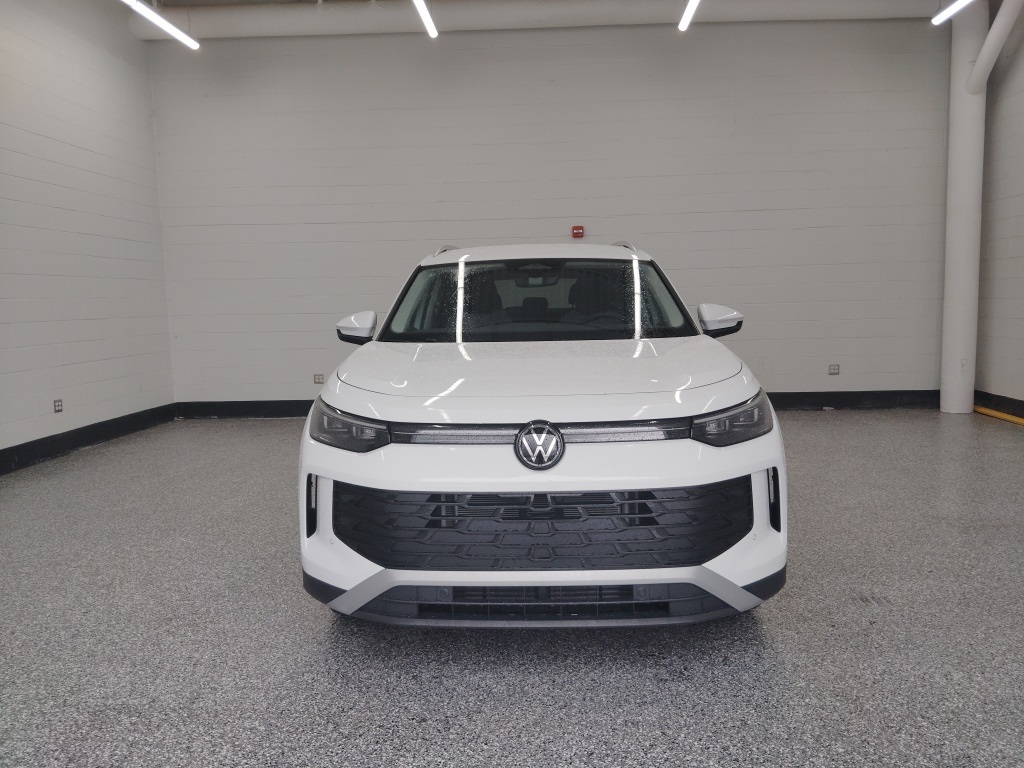 2026 Volkswagen Tiguan S photo 2