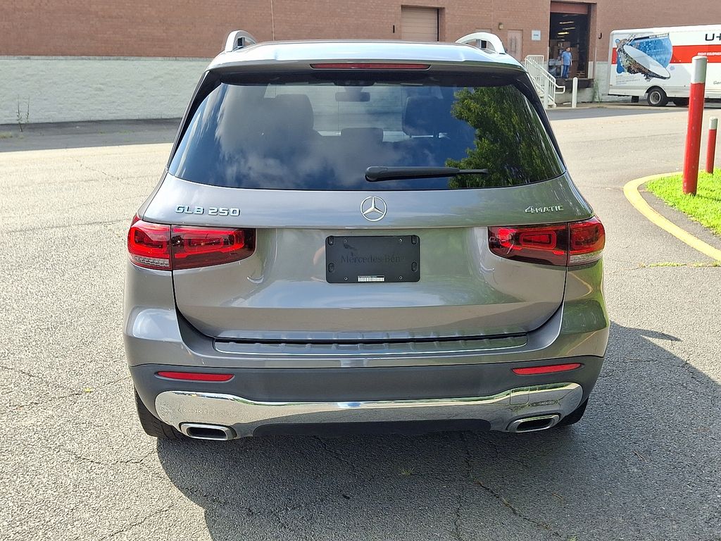 2021 Mercedes Benz GLB 250 4MATIC photo 3