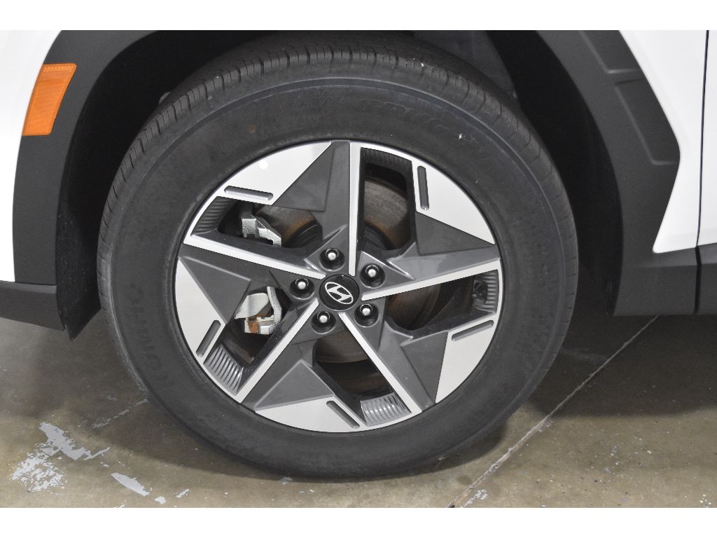 2025 Hyundai Tucson SEL Convenience photo 3