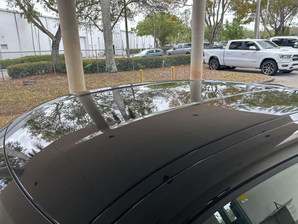 2025 Dodge Charger R/T photo 18