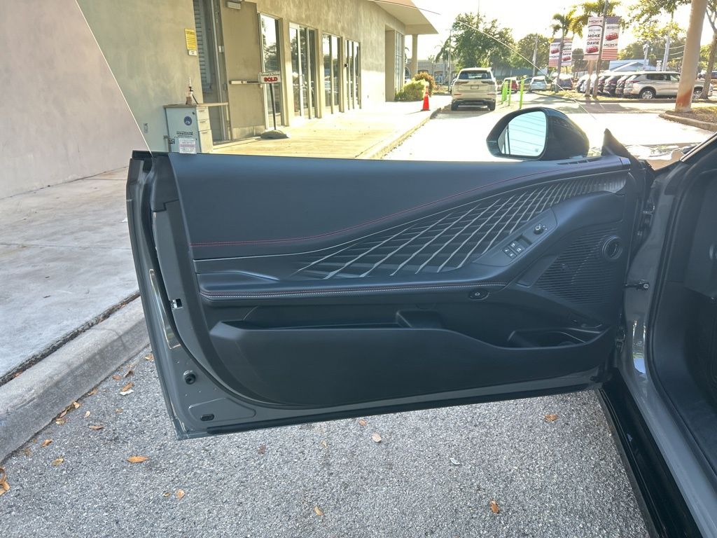 2025 Dodge Charger R/T photo 29