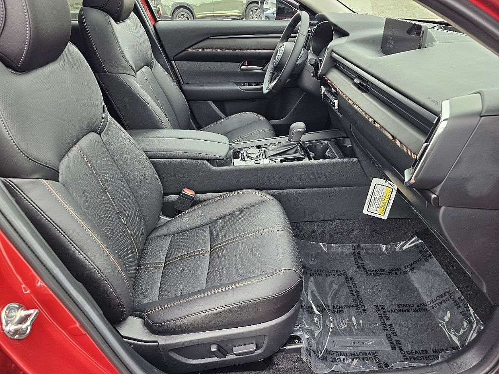2025 Mazda CX-50 Premium Plus photo 3