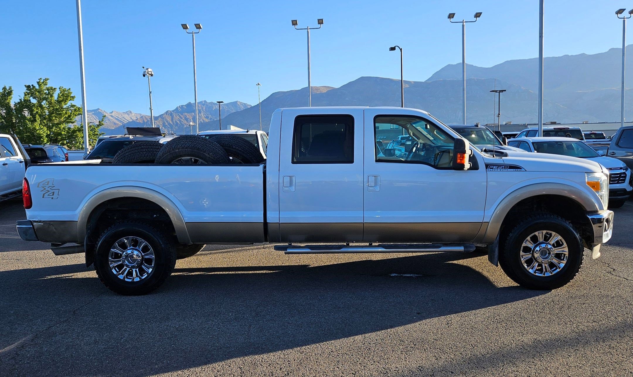 2014 Ford F-350 Lariat photo 2