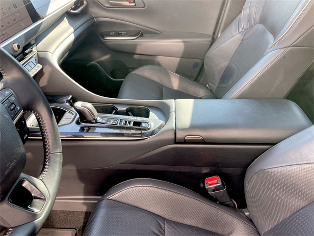 2024 Toyota Crown Limited photo 12
