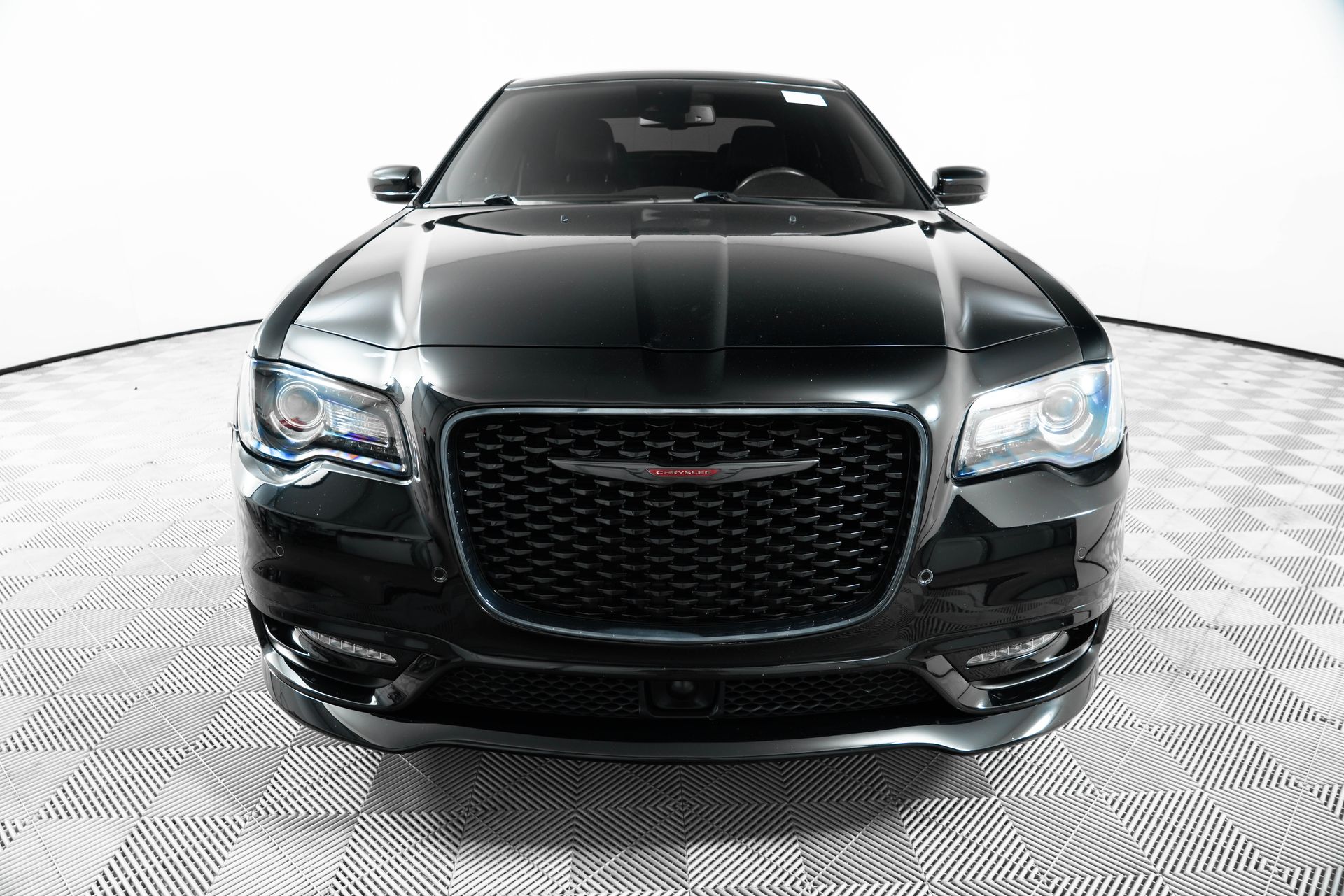 2021 Chrysler 300 S photo 2