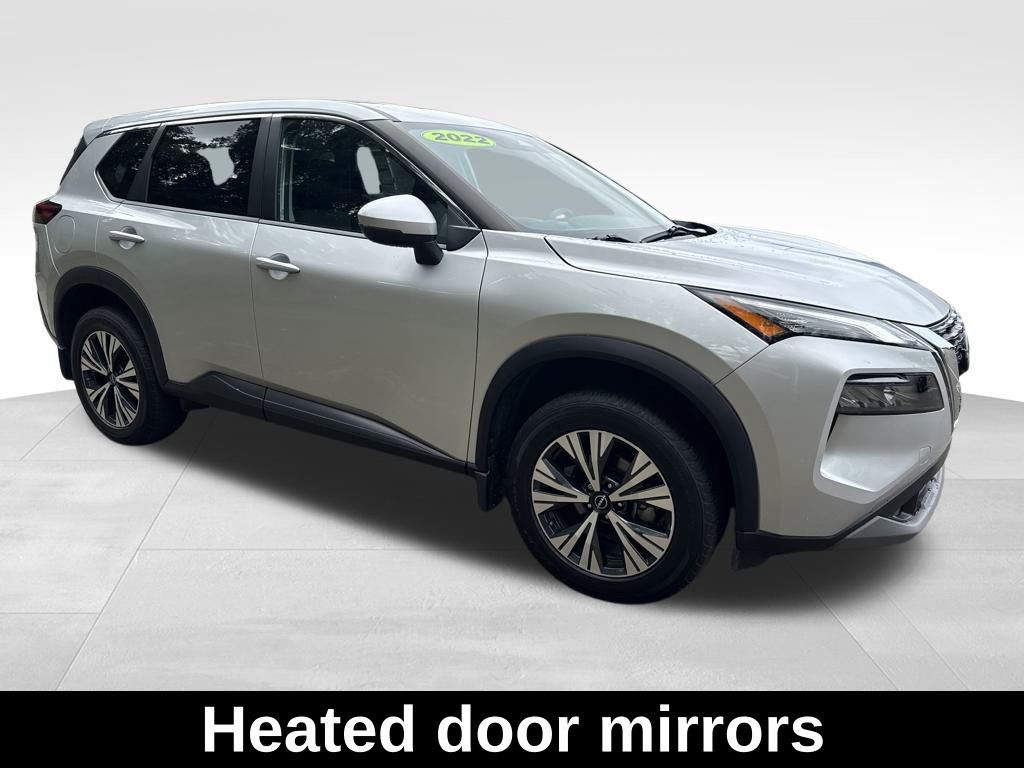 2022 Nissan Rogue SV photo 8