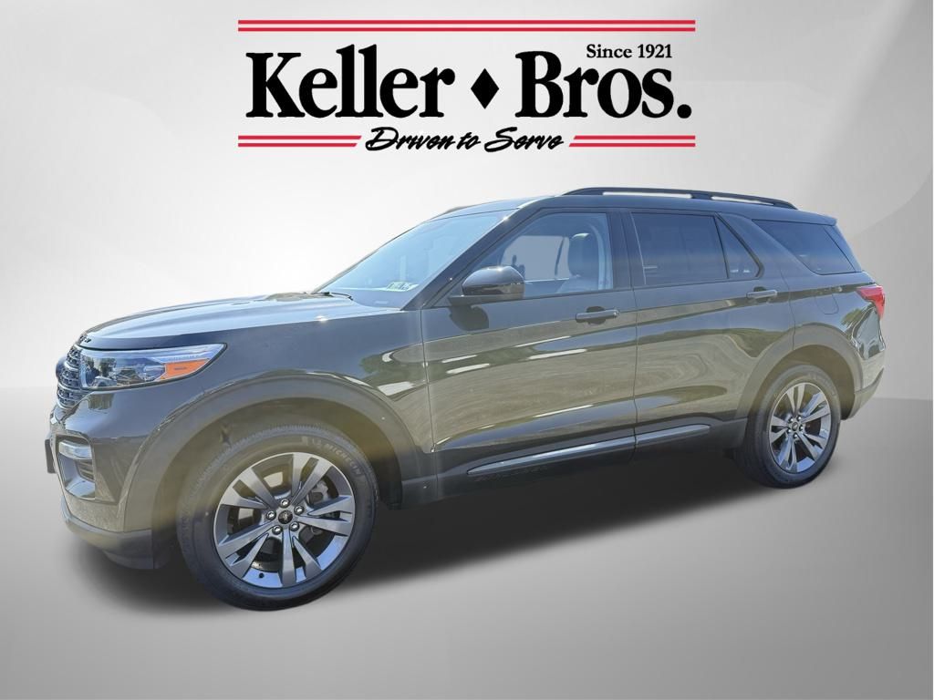 2022 Ford Explorer XLT photo 3