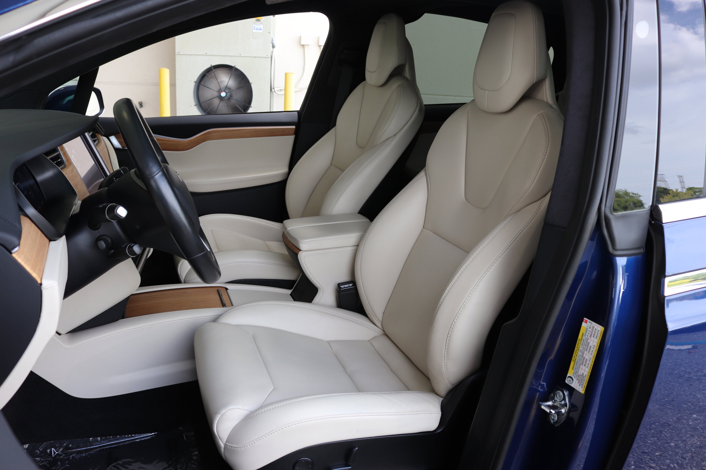 Used 2019 Tesla Model X Long Range with VIN 5YJXCBE25KF185632 for sale in Clearwater, FL