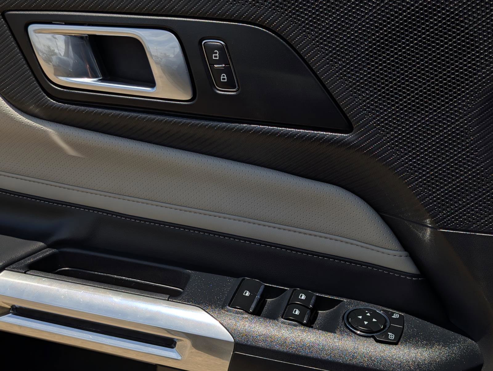 2024 Ford Mustang GT Premium Convertible photo 27