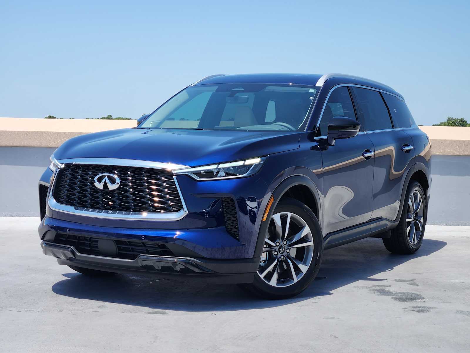 2025 INFINITI QX60 LUXE