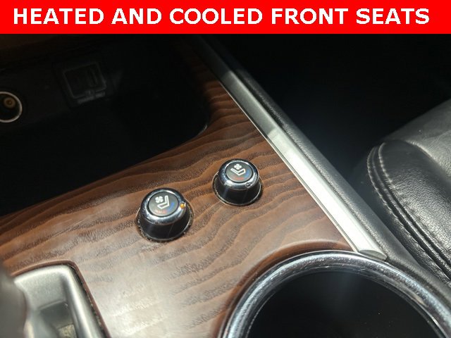 2019 Nissan Pathfinder Platinum photo 30